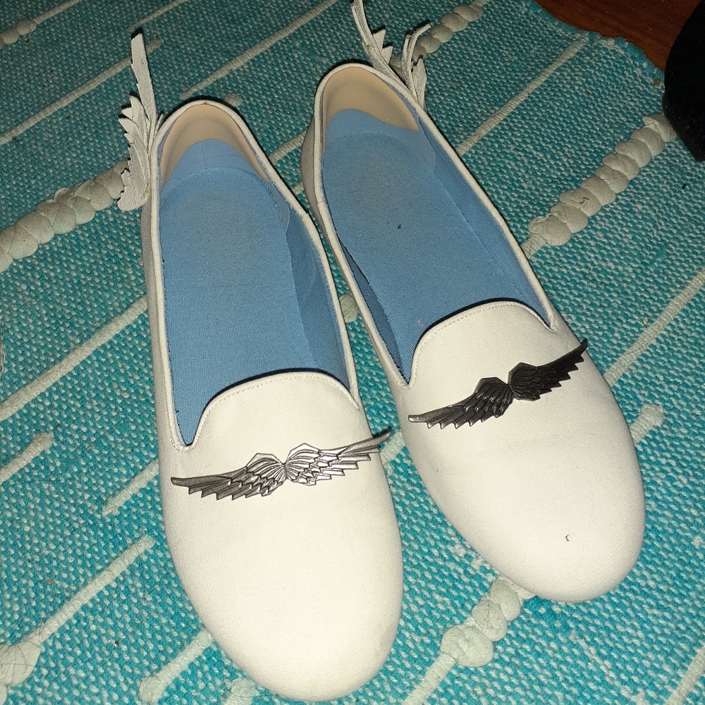 esqape color changing flats